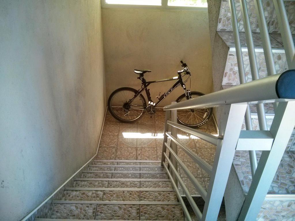 Apartment Near The Airport SJJ Exterior foto